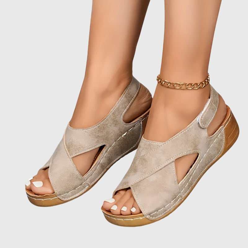 LOTTIE | Everyday Peep Toe Platform Sandals