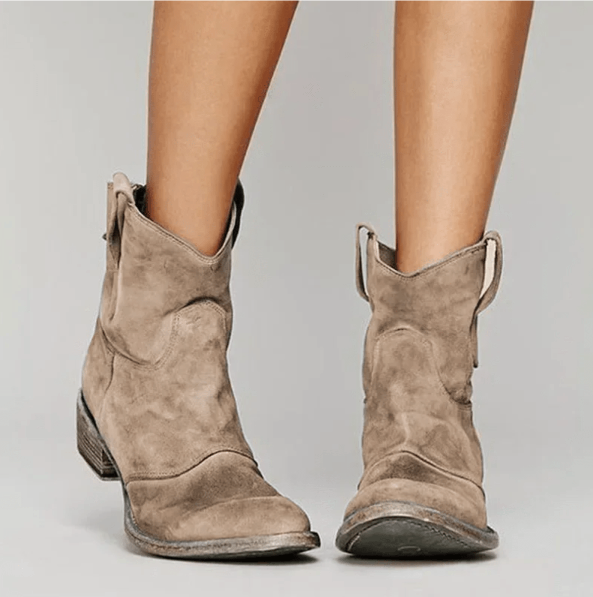 SAVANNAH | Women’s Distressed Western Ankle Boots