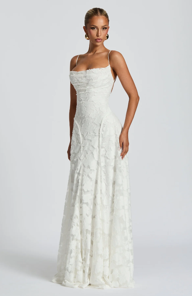 SOFIA | Graceful Lace Maxi Gown
