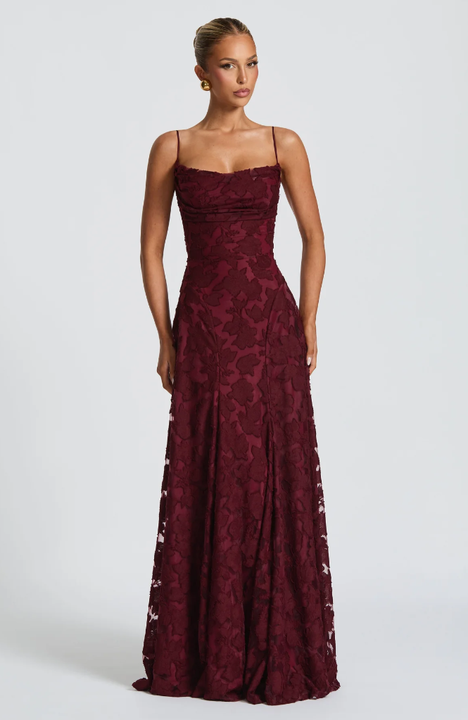 SOFIA | Graceful Lace Maxi Gown