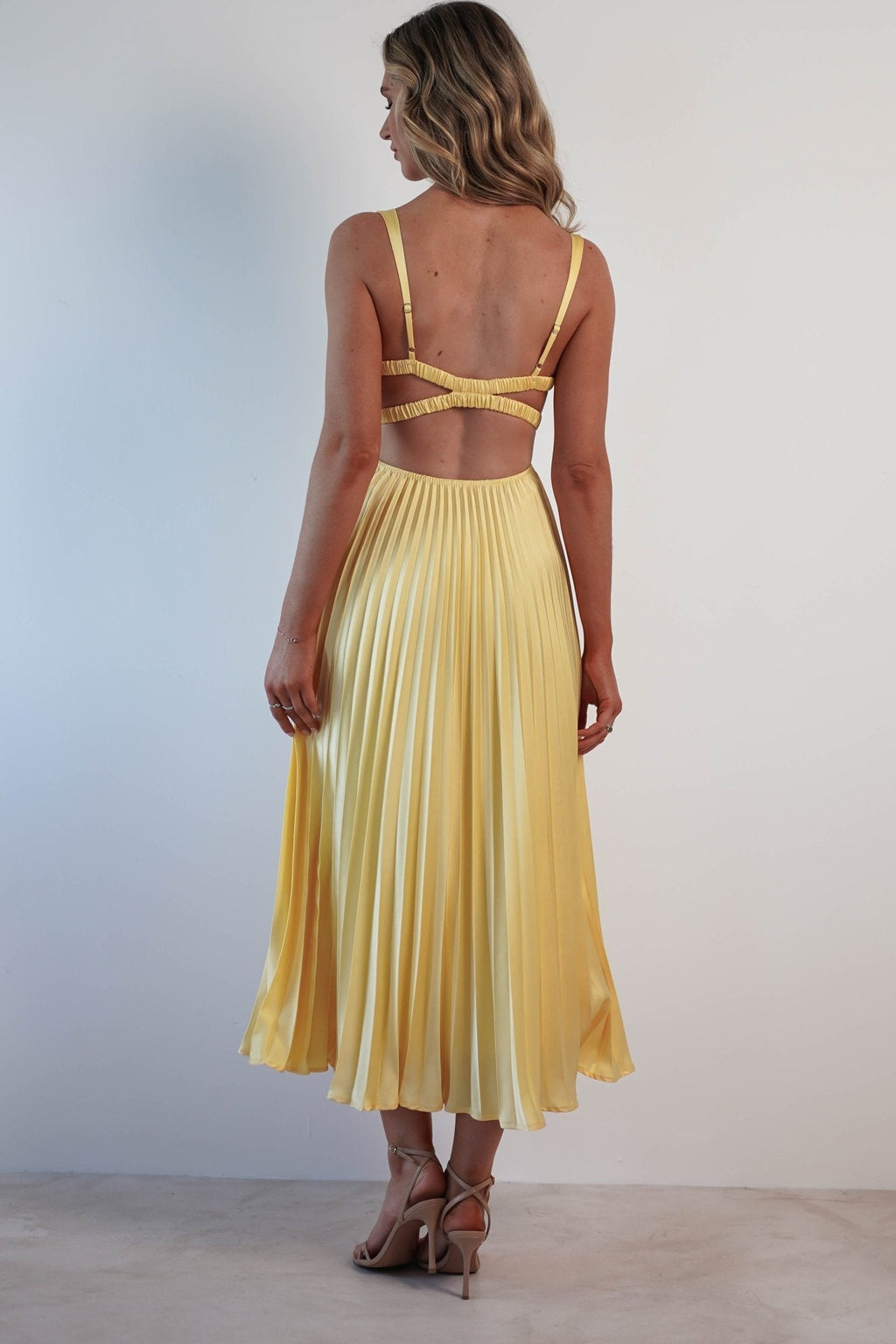 MALKA | Elegant Maxi Dress with Subtle Fall