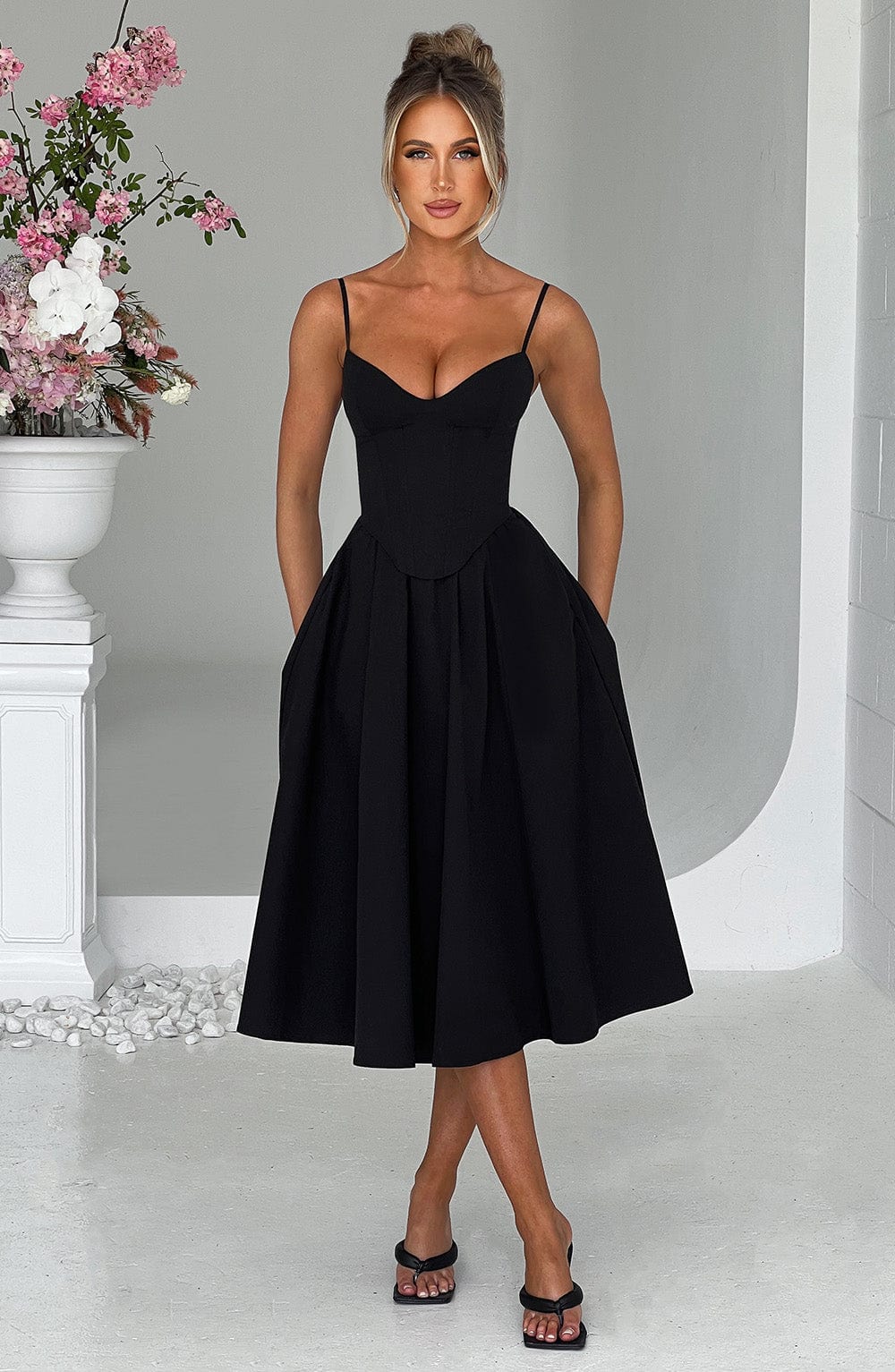 MAILEEN | Chic Corset-Style Midi Dress