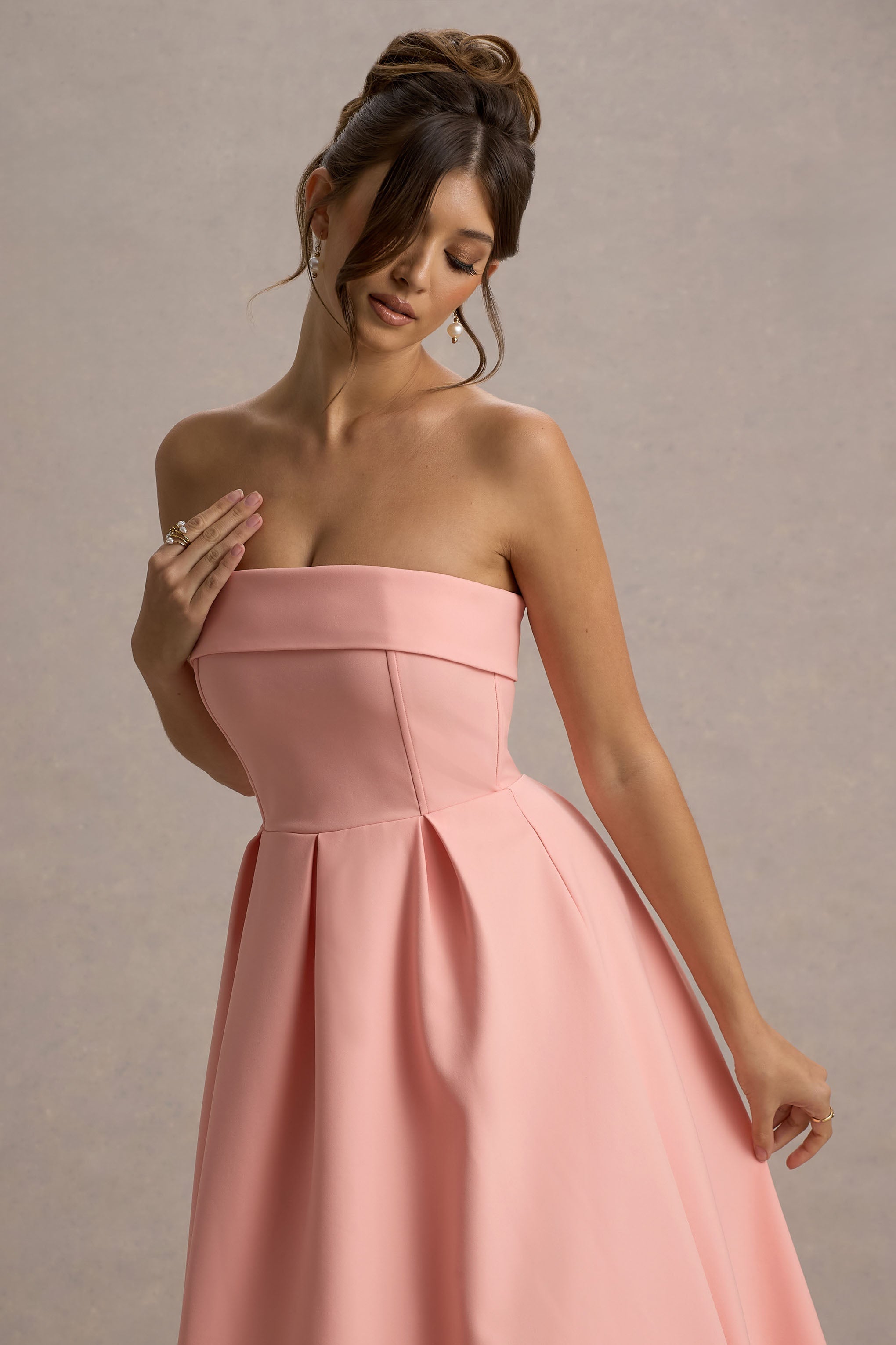 ANNE | Chic Off-Shoulder Midi Dress